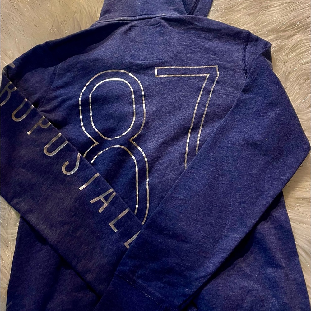 Aéropostale hoodie/sweatpants outfit